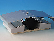 屋面平面RM金融盖板型屋面变形缝